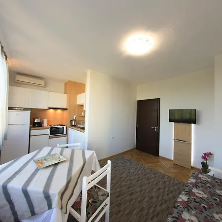 Apartmán Lazur Romato Burgas City
