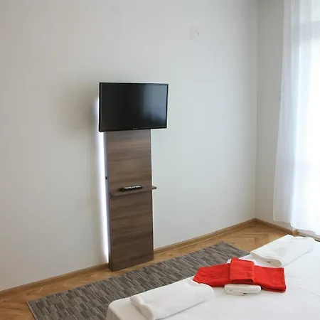 Apartmán Lazur Romato